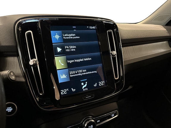 Volvo XC40 21 of 25
