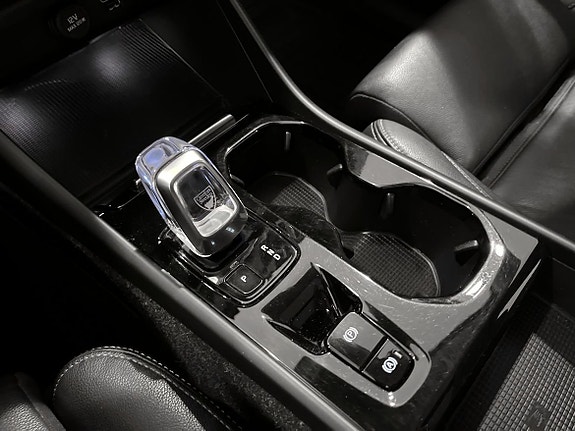 Volvo XC40 22 of 25