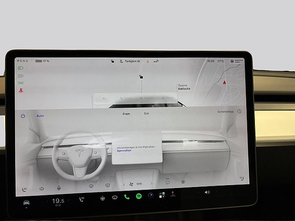 Tesla Model Y 11 of 19