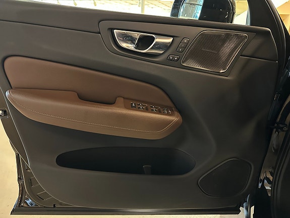 Volvo XC60 17 of 20