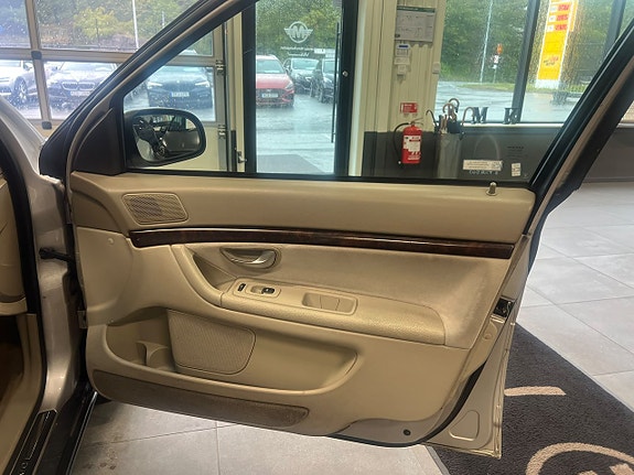 Volvo S80 13 of 24