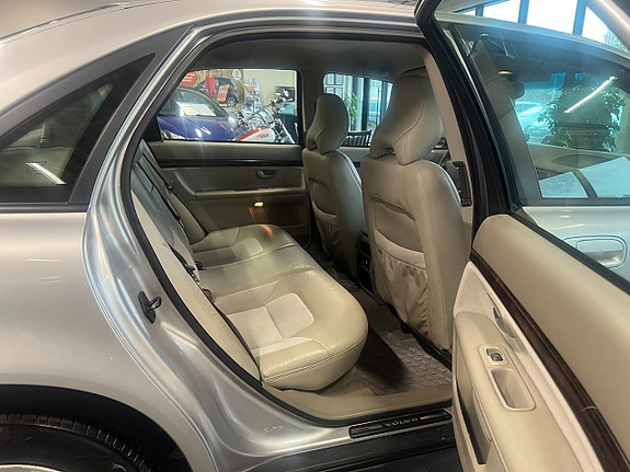 Volvo S80 14 of 24