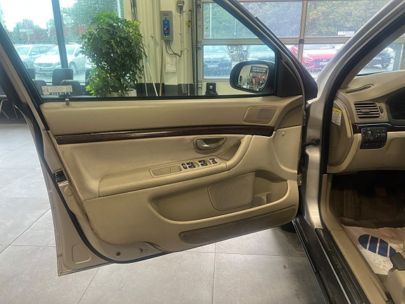 Volvo S80 10 of 24