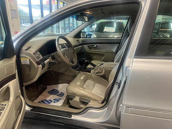 Volvo S80 11 of 24