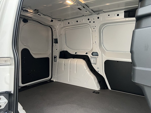 Volkswagen Caddy 13 of 27