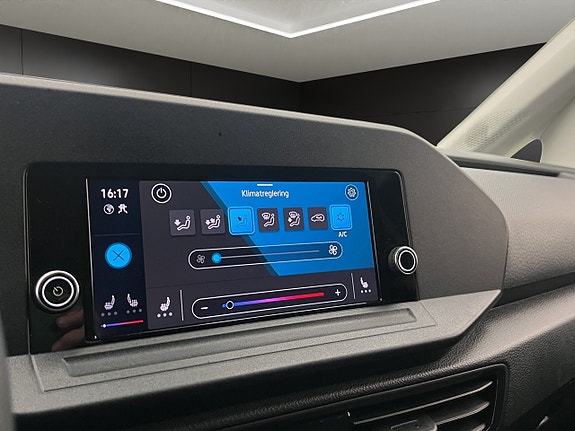 Volkswagen Caddy 19 of 27