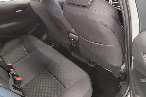 Toyota Corolla 7 of 20