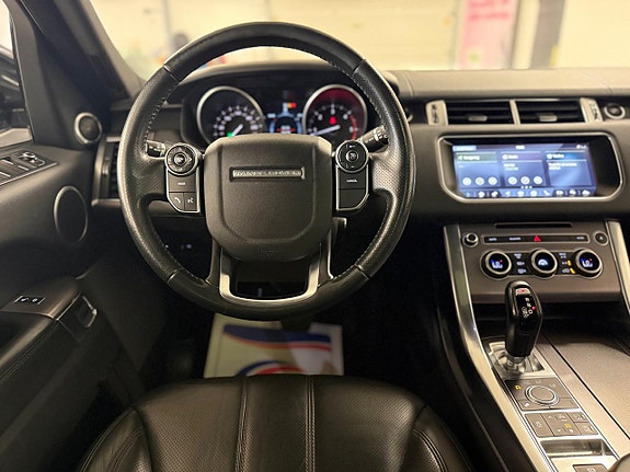 Land Rover Range Rover Sport 21 of 27