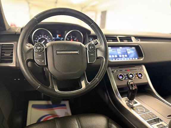Land Rover Range Rover Sport 8 of 27