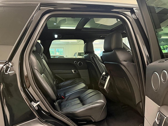 Land Rover Range Rover Sport 19 of 27