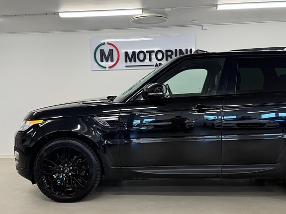 Land Rover Range Rover Sport 5 of 27