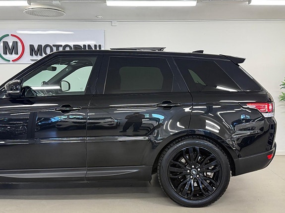 Land Rover Range Rover Sport 6 of 27