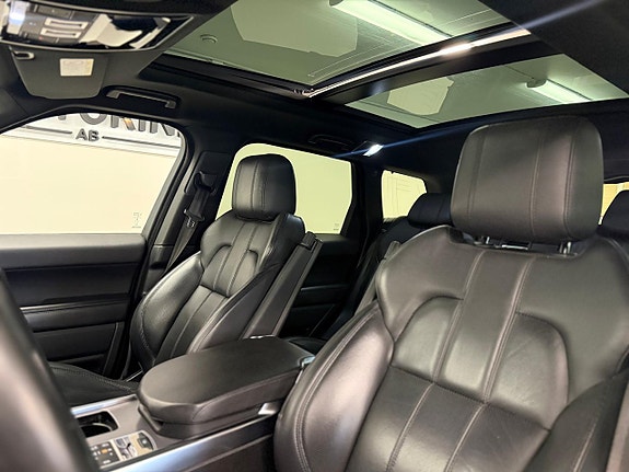 Land Rover Range Rover Sport 10 of 27