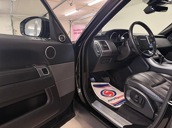 Land Rover Range Rover Sport 7 of 27