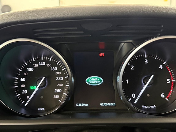 Land Rover Range Rover Sport 22 of 27
