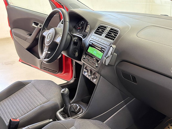 Volkswagen Polo 7 of 21