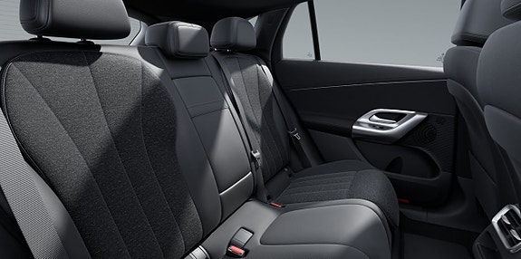 Mercedes-Benz GLC400 9 of 10
