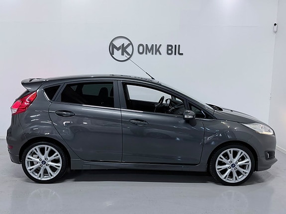 Ford Fiesta 4 of 22