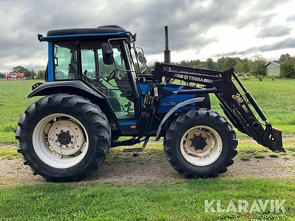 Traktor Valtra Valmet 700-4 med frontlastare 6 of 6