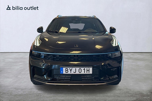 Lynk & Co 01 9 of 30