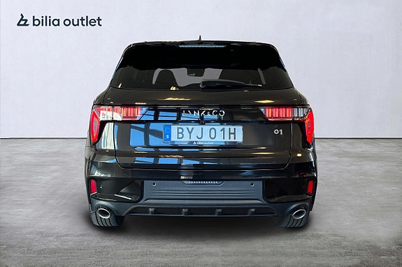 Lynk & Co 01 5 of 30