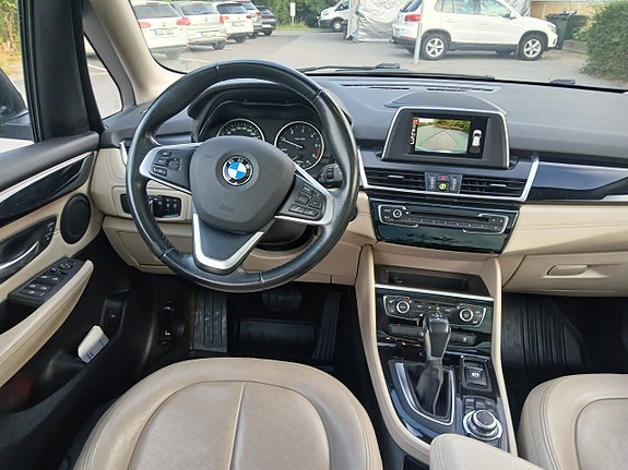 BMW 220d 10 of 23