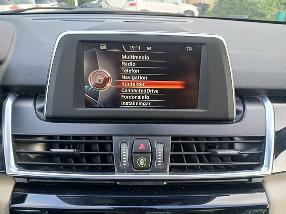 BMW 220d 16 of 23