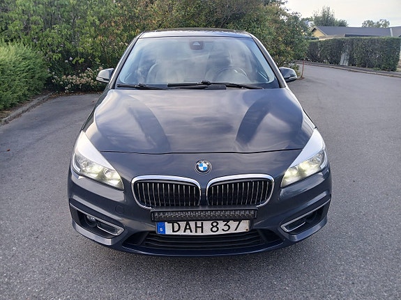 BMW 220d 2 of 23