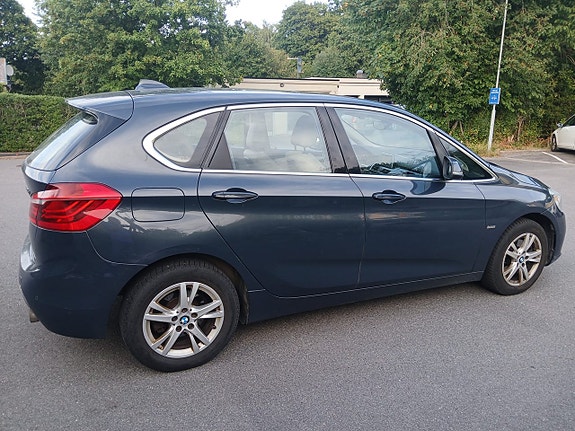 BMW 220d 6 of 23
