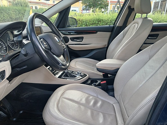 BMW 220d 9 of 23