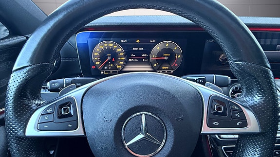 Mercedes-Benz E220 d 16 of 23