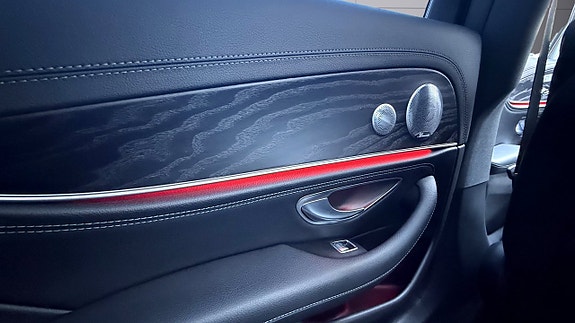 Mercedes-Benz E220 d 18 of 23