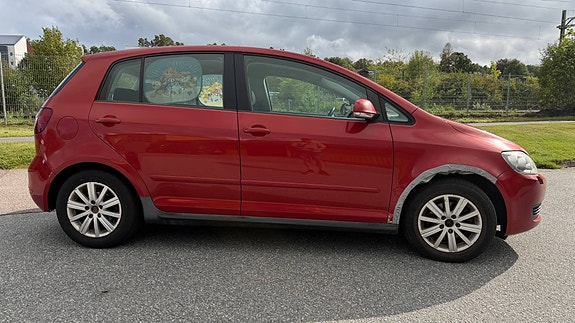 Volkswagen Golf Plus 11 of 15