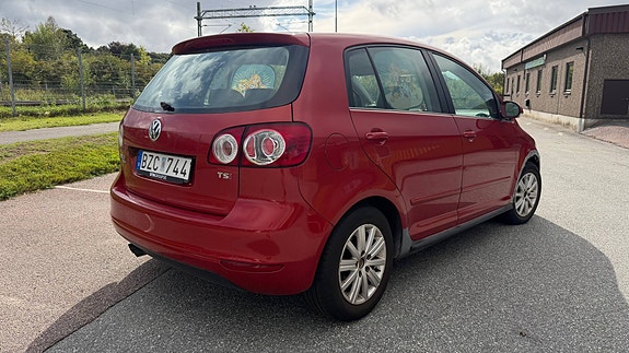 Volkswagen Golf Plus 9 of 15
