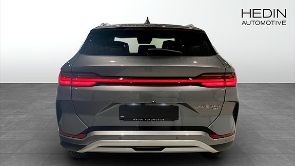 BYD Seal U 7 of 9