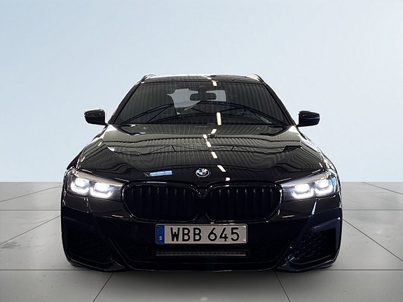 BMW 530e 2 of 25