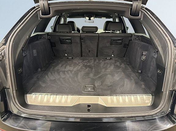 BMW 530e 12 of 25