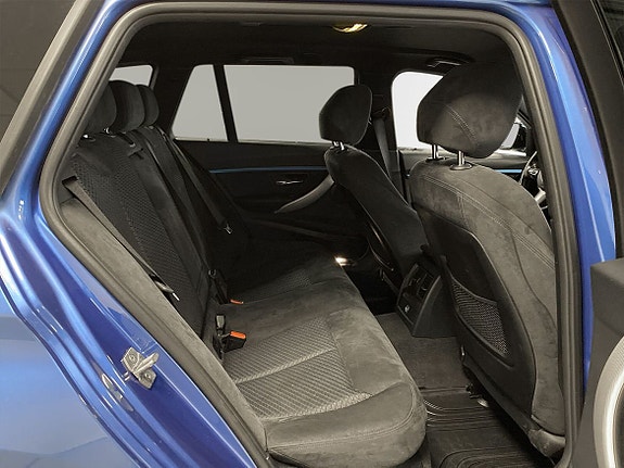 BMW 320 8 of 15
