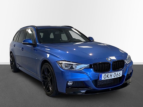 BMW 320 3 of 15
