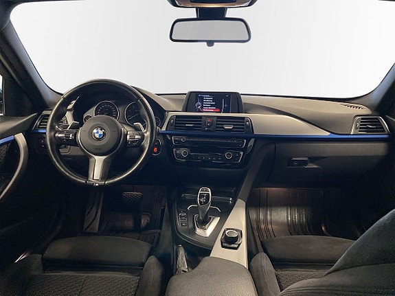 BMW 320 10 of 15