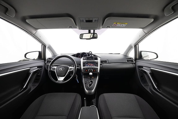 Toyota Verso 13 of 22