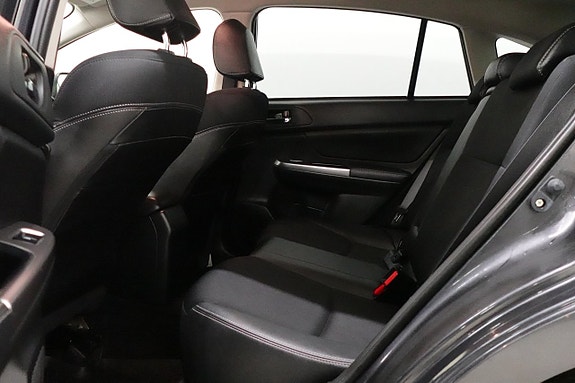 Subaru Impreza 6 of 17
