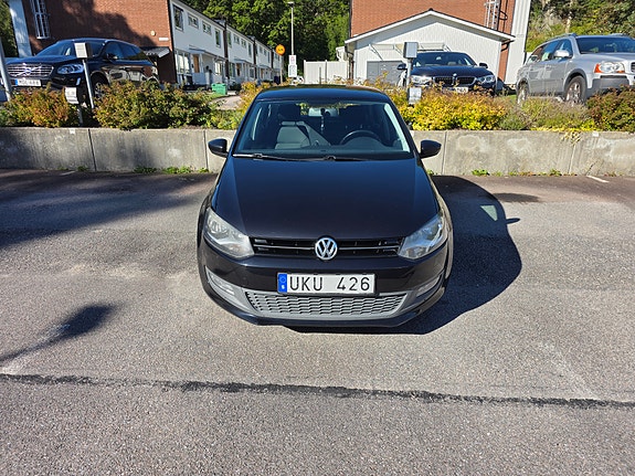 Volkswagen Polo 2 of 13