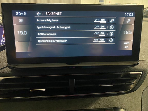 Peugeot 3008 16 of 24