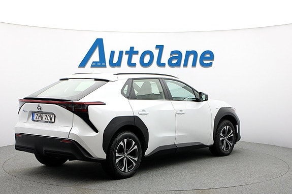 Toyota bZ4X 9 of 28