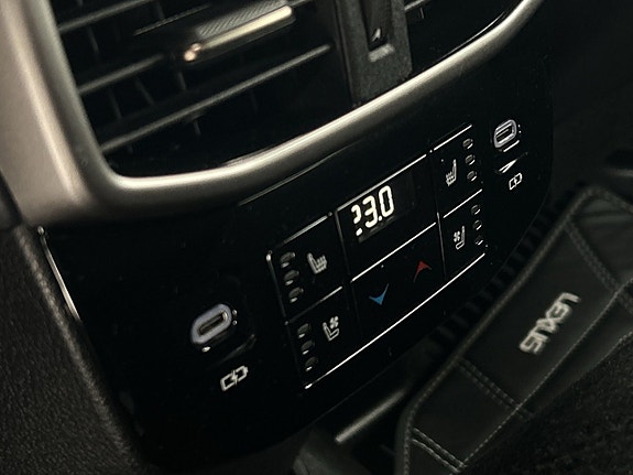 Lexus RX450h+ 18 of 21
