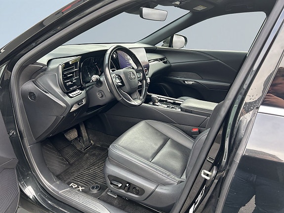 Lexus RX450h+ 7 of 21