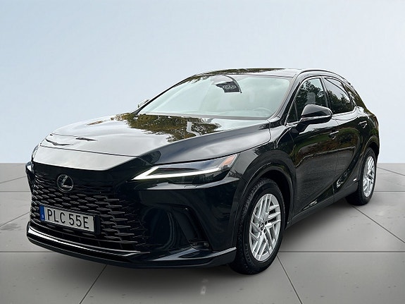 Lexus RX450h+ 16 of 21