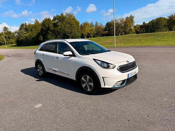 Kia Niro 2 of 15