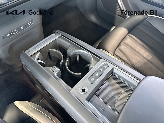 Kia EV9 14 of 16
